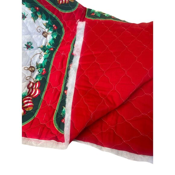 A Christmas Gathering Wamsutta quilted placemats to sew set of 9 - Picture 3 of 3